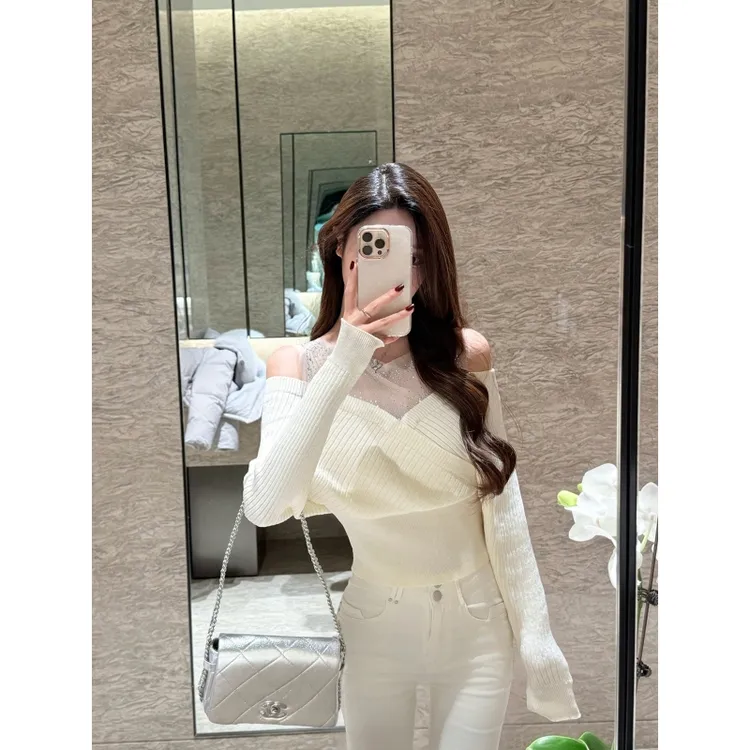 韩系白色网纱拼接烫钻v领针织打底衫女秋冬修身收腰内搭纯欲上衣