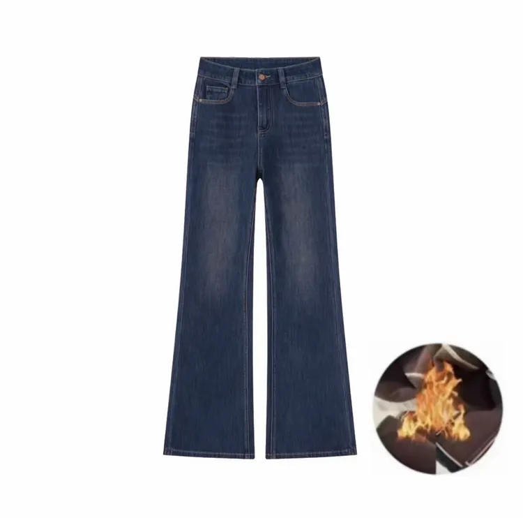 加绒加厚拉菲红微喇牛仔裤女2025新款复古显瘦直筒喇叭裤子