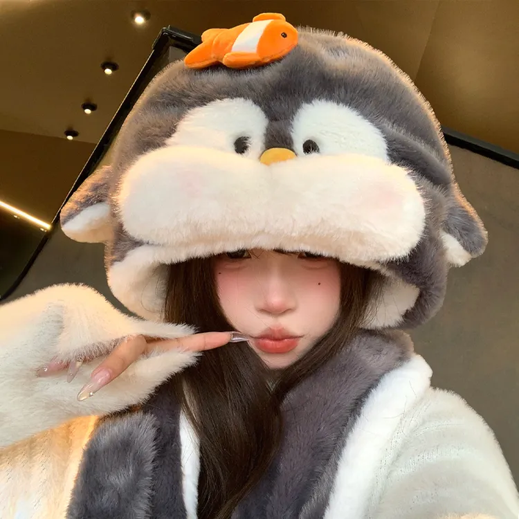 可爱卡通企鹅毛绒帽子围脖一体2025新款女冬天保暖雷锋帽耳朵会动