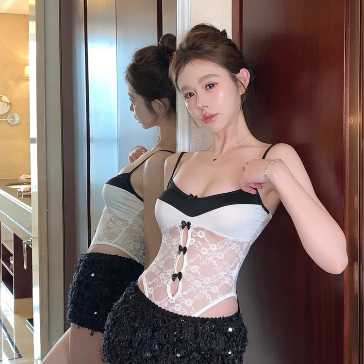 夏季法式纯欲风辣妹吊带背心美背设计带胸垫小众时尚性感诱惑通勤
