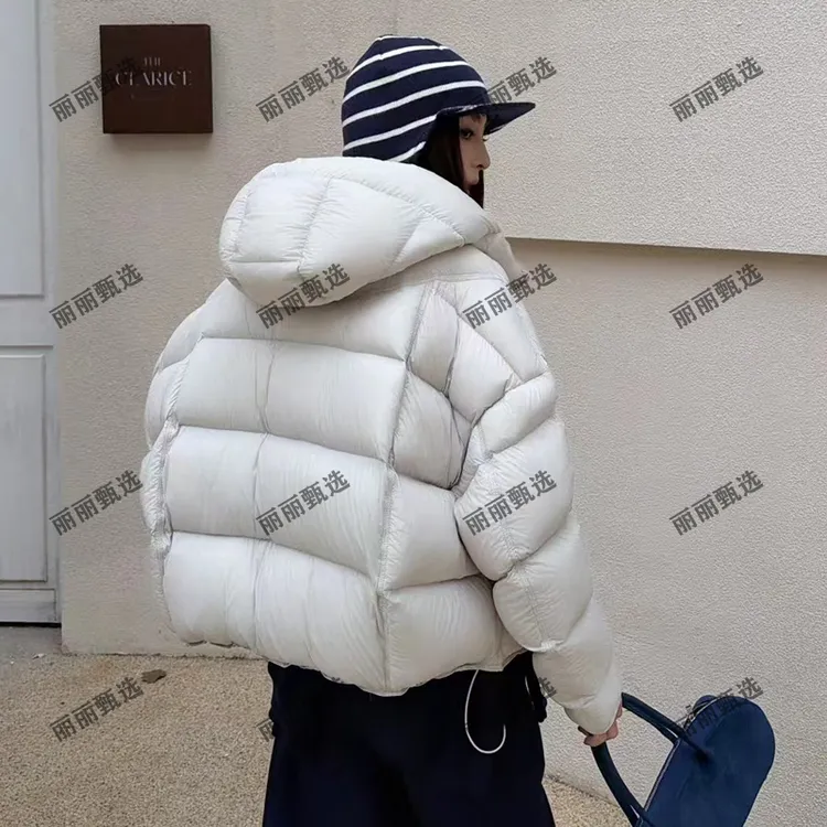 2025冬新款90%白鸭绒时尚云朵泡芙羽绒服女短款显瘦加厚保暖