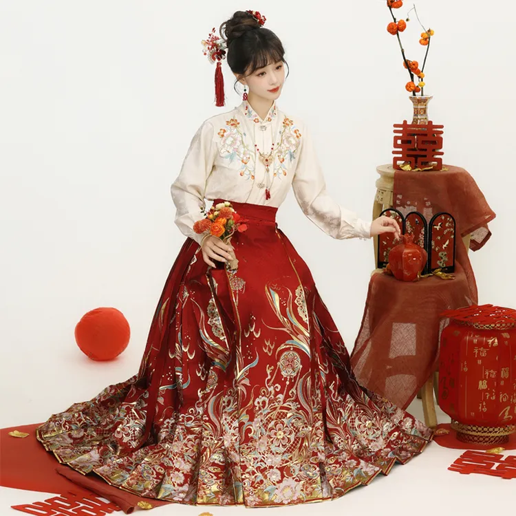 锦鲤织金妆花马面裙订婚结婚敬酒服新中式国风汉服大码刺绣套装