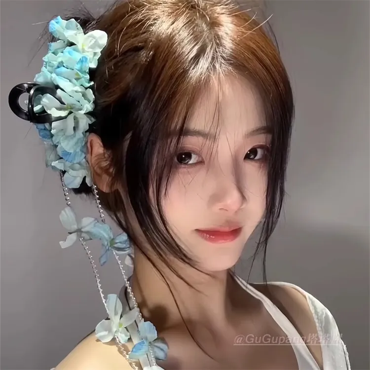 超仙花朵瀑布蓝色绣球花流苏抓夹氛围感后脑勺盘发鲨鱼夹发卡头饰