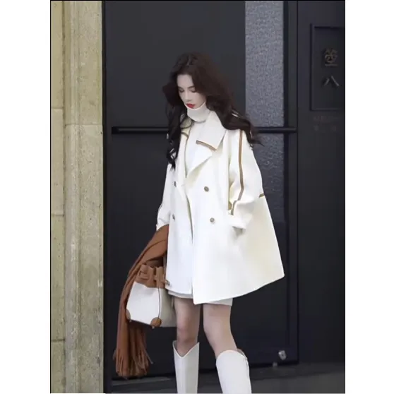 早秋新款女装法式短款时尚白色外套秋冬新款韩板设计感洋气加