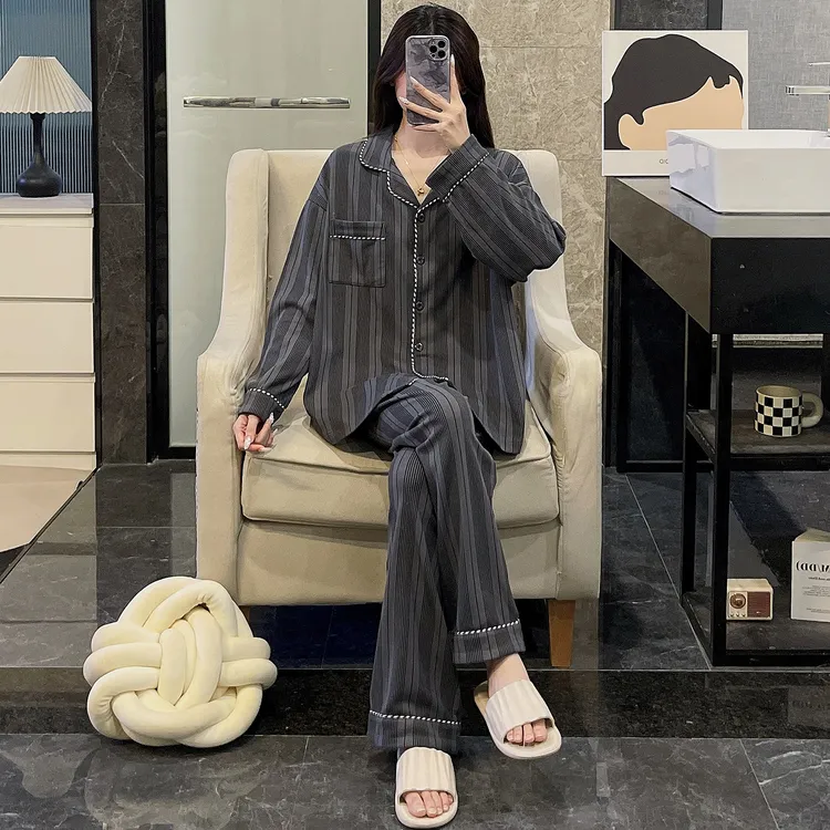 睡衣女春秋季长袖大码德绒2025新款可外穿保暖深灰条纹套装家居服