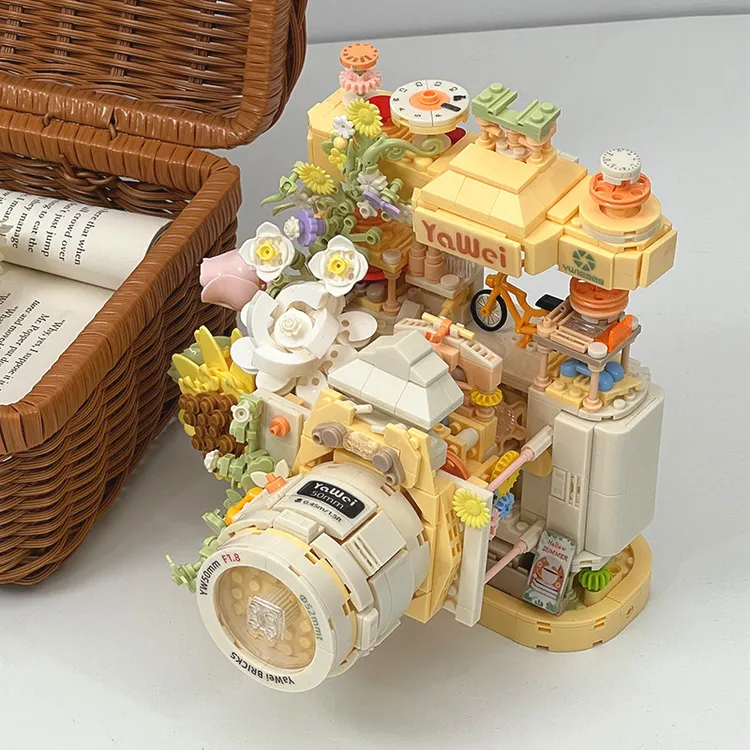 积木拼装花成人版高颜值复古相机摆件手工礼物送闺2025新款