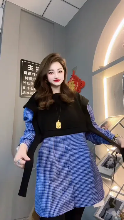 高级感假两件格子衬衫女早春新款宽松漂亮洋气大版中长款上衣潮