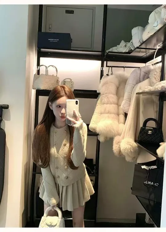 【月下桂语】精致琉璃扣针织套装显白双排扣开衫上衣女配半裙两件套