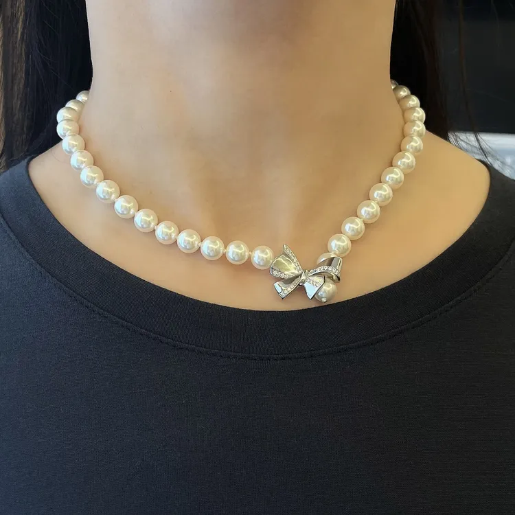 琢啦啦 合金仿珍珠项链 法式蝴蝶结项链颈链女款轻奢高级小众饰品