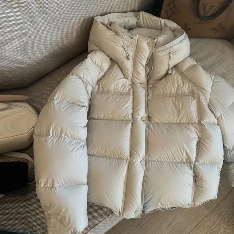 泡芙女2025冬季新款短款连帽宽松面包服加厚棉服保暖外套潮流