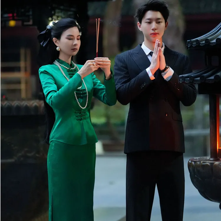 魏元高定/时尚上衣女传新中式盘扣绿色休闲收腰上衣-1010