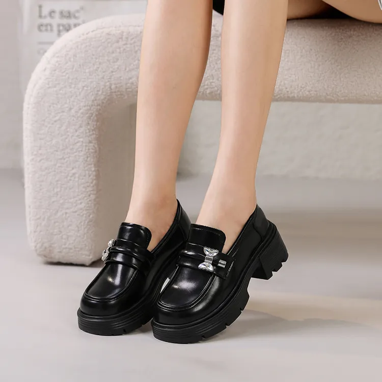 英伦风小皮鞋2025新款春秋豆豆鞋单鞋松糕鞋黑色百搭厚底乐福鞋女