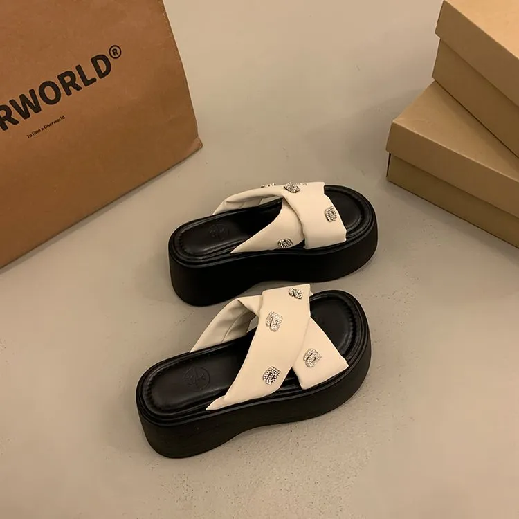 绝美厚底拖鞋女夏外穿时尚配裙子高级感2025新款超火外出增高凉拖