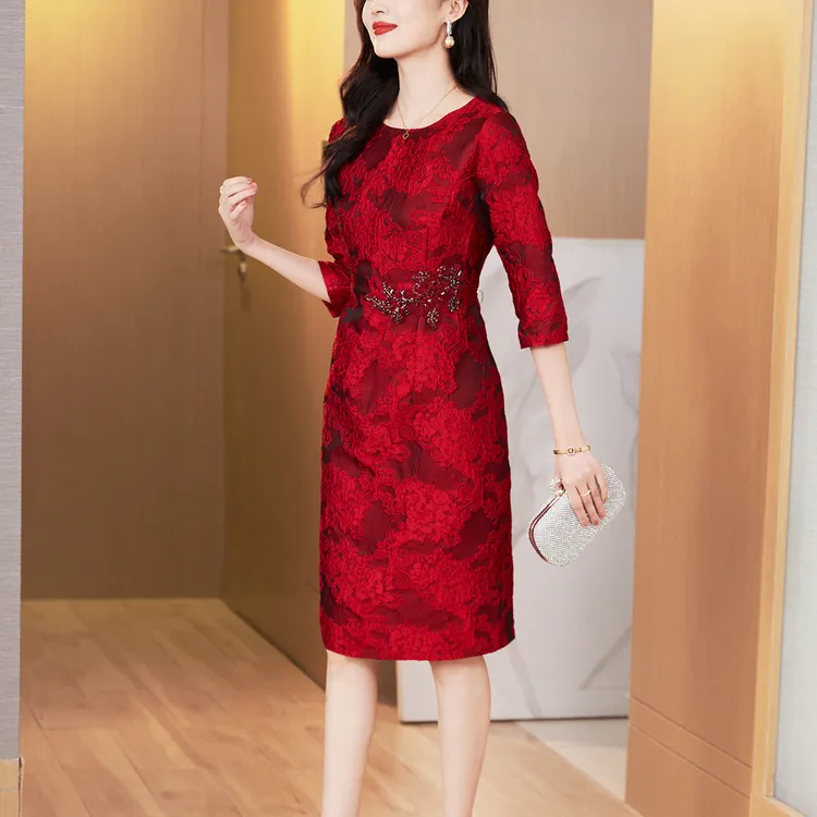 酒红色喜妈妈婚宴装连衣裙女2025年春秋新款高端名媛气质礼服裙子