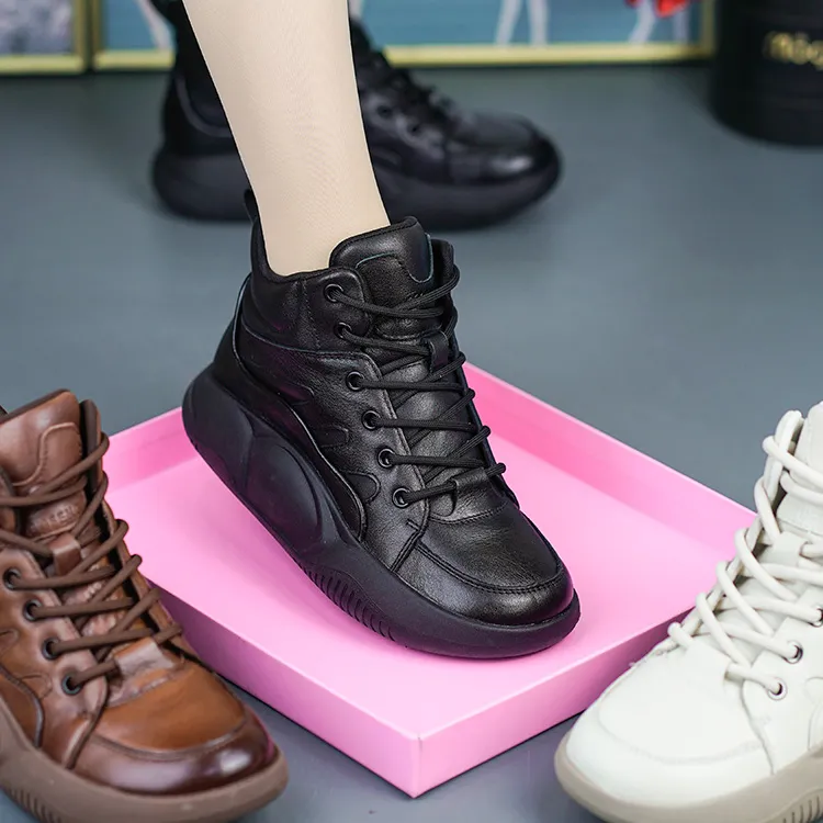 51328真皮高帮休闲鞋牛皮圆头平跟厚底舒适休闲百搭系带面包靴