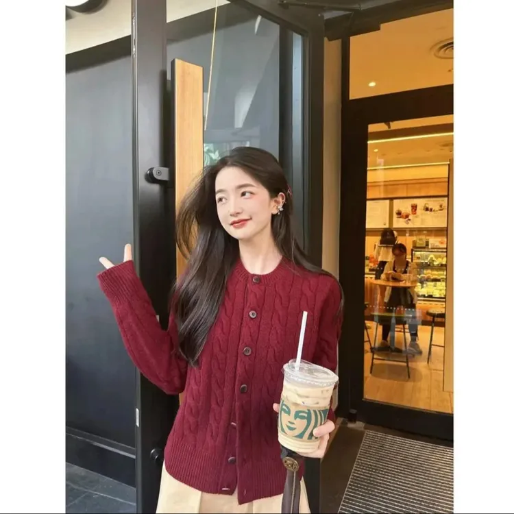 GIRDEAR/哥弟新款时尚圆领麻花纹纯色简约绵羊毛针织开衫1499248