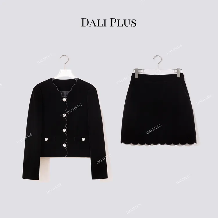 DALI PLUS“极高黑丝绒套装”新款花边外套+半裙-D5SS7215