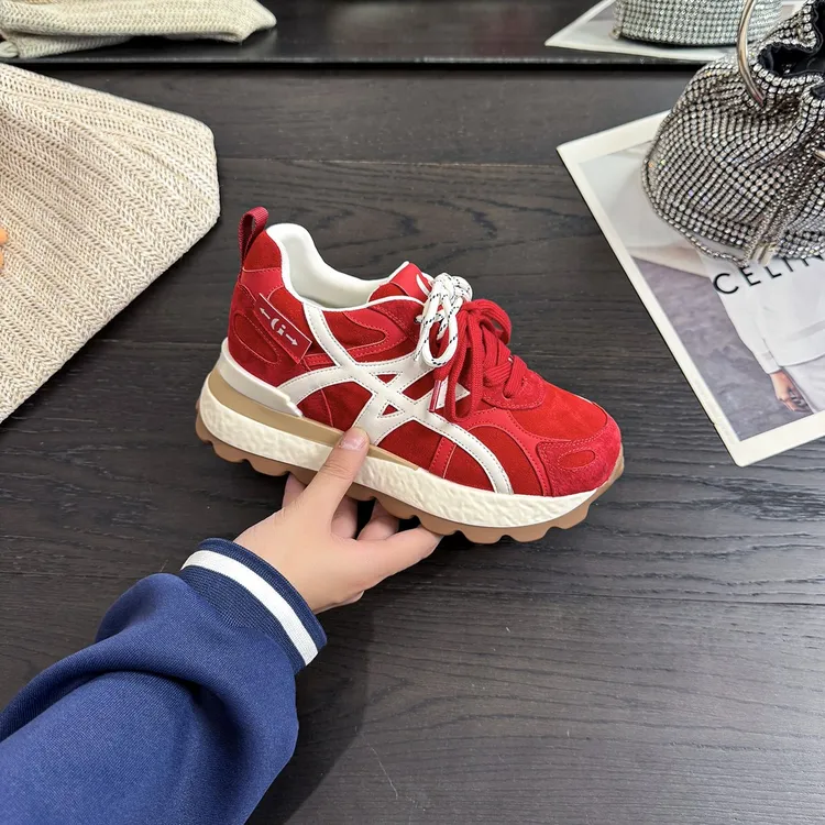 内增高德训鞋小个子8CM2025秋季爆款软底休闲百搭小白鞋透气女鞋