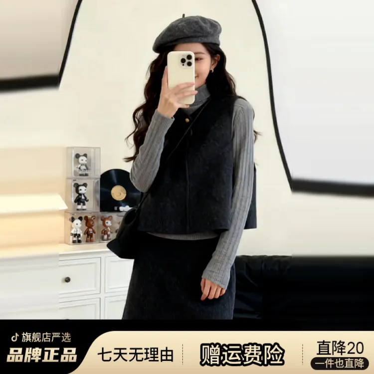 巨好看的冬装一整套大码胖mm灰色针织打底衫毛呢马甲半身裙三件套