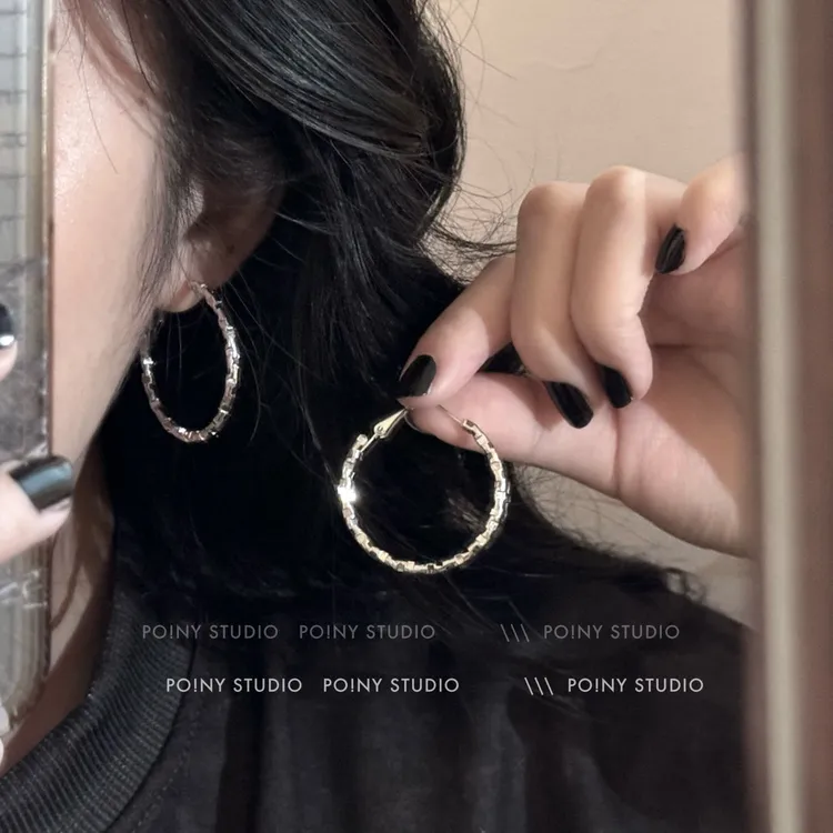 高级感碎银子圆圈耳环女轻奢小众设计感冷淡风时尚气质耳饰耳钉