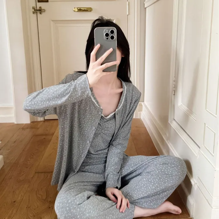 高级灰睡衣女夏季薄款带胸垫一体吊带三件套长袖长裤莫代尔家居服