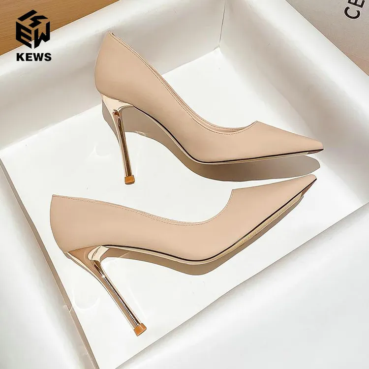 高跟鞋女2025年新款气质杏色小众设计感宴会法式不累脚单鞋细跟