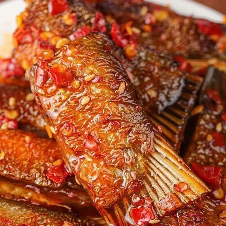 湖南风味爆辣鱼尾鱼排香辣鱼干零食真空风干抓鱼的猫下饭小吃批发