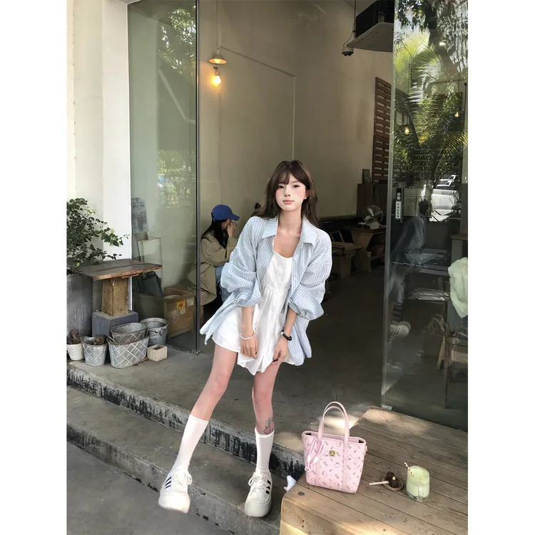 小心动系列重工立体腰果绣花吊带连衣裙条纹衬衫两件套装女