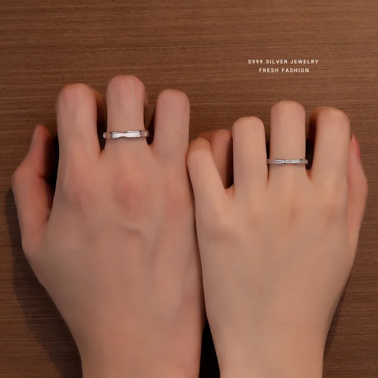 足银戒指 蒹葭与白露情侣戒指s999纯银轻奢足银对戒素圈排钻小众