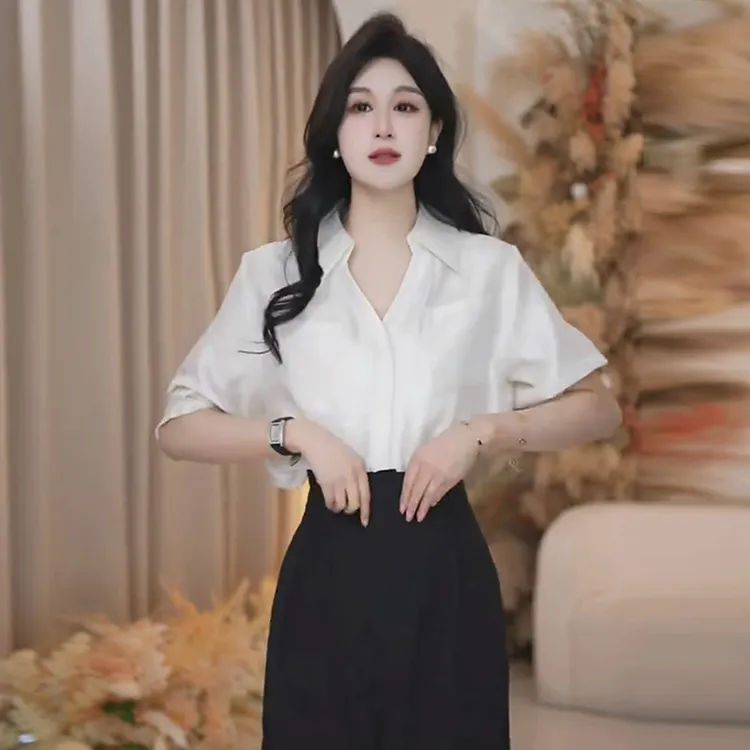 气质白色设计感口袋短袖衬衫女士夏季宽松Polo领衬衣百搭洋气上衣