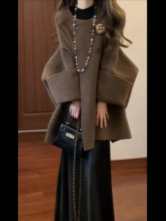 2025秋冬新款韩系穿搭高级感咖色毛呢外套金丝绒半身裙气质两件套