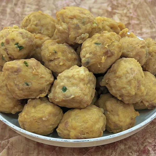 中通包邮湖北仙桃特产纯手工制作肉丸子一斤一袋真空包装现做现发