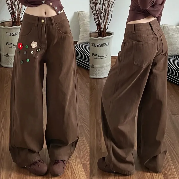 美式复古咖色花朵纽扣牛仔裤女2025秋冬季高腰宽松显瘦阔腿长裤子