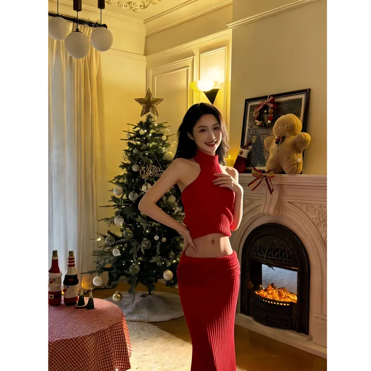 秋冬复古性感露背纯欲修身紧挂脖上衣搭显瘦百搭包臀裙半身长裙女