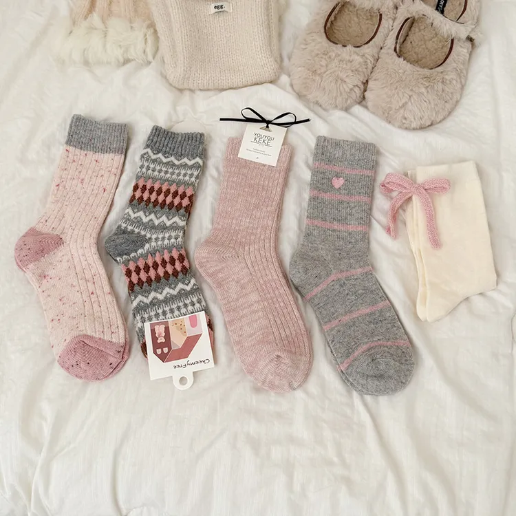 ins韩系拼色加厚点子纱羊毛袜子女保暖无骨堆堆袜秋冬百搭中筒袜