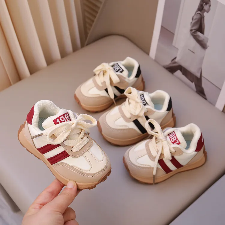 软底跑步鞋儿童运动鞋2025新款女童休闲鞋童阿甘鞋板鞋软底鞋