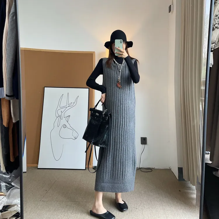 孕妇加厚打底马甲连衣裙时尚显瘦秋冬装时尚宽松毛衣加厚套装裙子