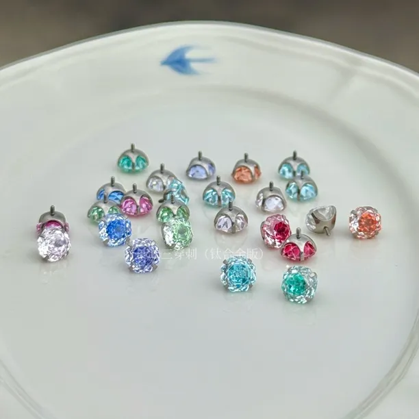合金锆石耳饰 玫瑰切F136钛合金耳钉碗托6mm溏心玫瑰切内螺旋耳钉