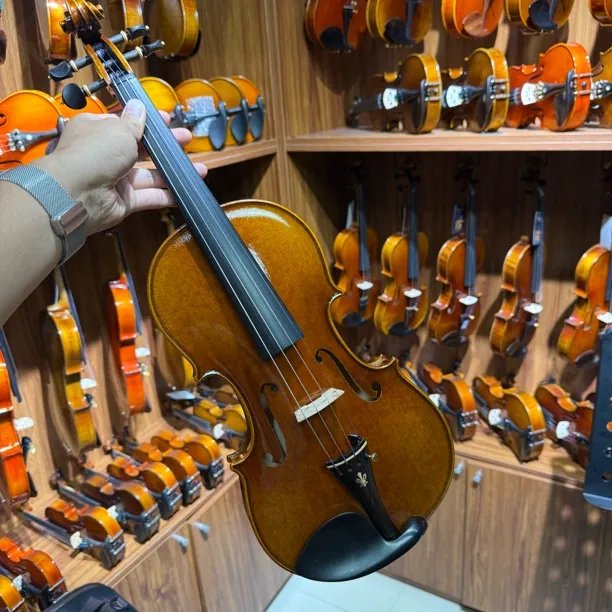 微瑕小提琴库存处理一对一选琴