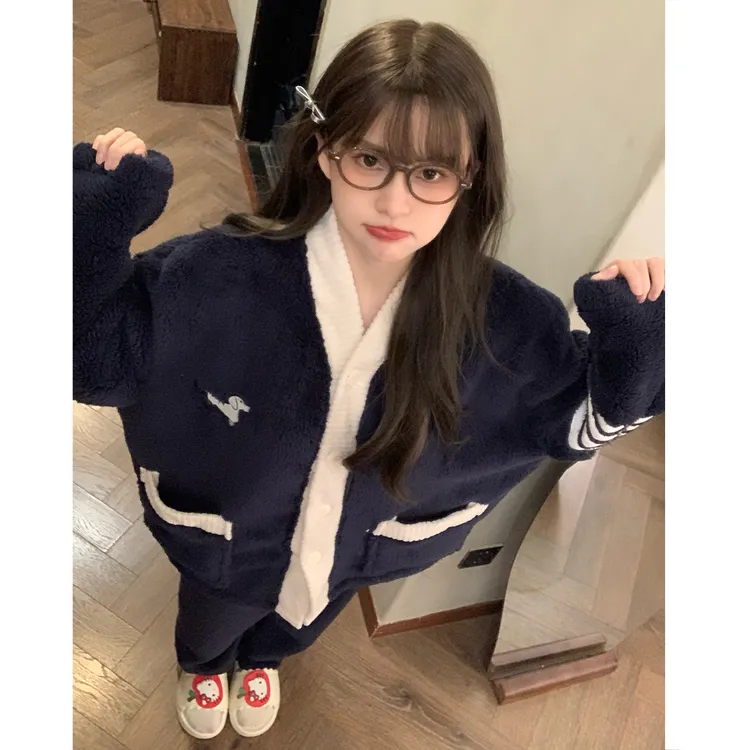 法兰绒秋冬季睡衣女款爆款2025新款珊瑚绒加绒加厚保暖套装家居服