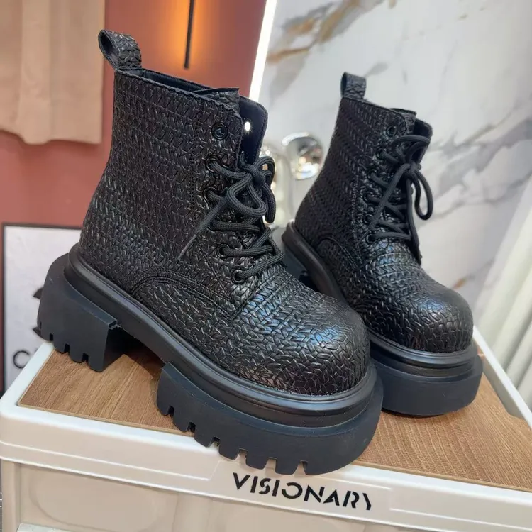 欧货编织皮马丁靴压花秋季新款英伦风小个子厚底增高大头6019-1