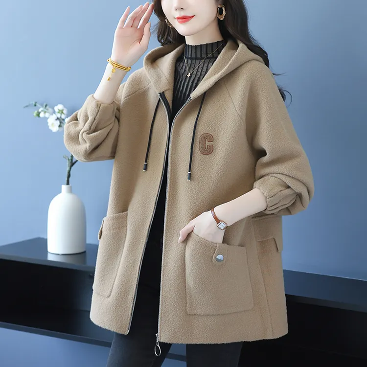 中长款外搭开衫女秋冬加厚胖妈妈连帽上衣时尚洋气高级感外套大码