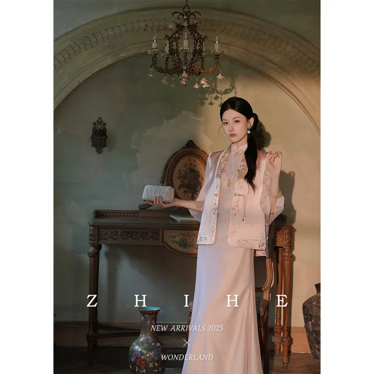无艳一禾【樱瑾】囍嫁系列 女装醋酸重工刺绣马甲+捏褶旗袍连衣裙