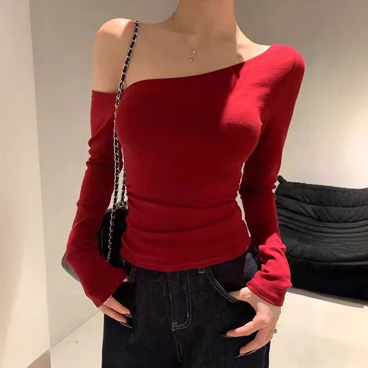红色高级感斜肩辣妹长袖打底衫女秋季新款性感露肩不对称百搭T恤