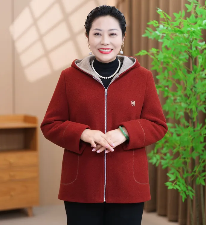 加厚大码毛呢中老年女装加绒中老年呢子夹克连帽秋装