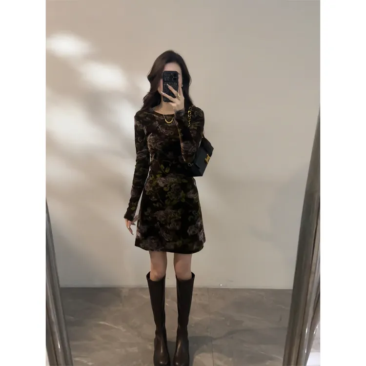 【大婷婷】秋冬新款印花圆领长袖短裙显瘦时尚短裙连衣裙DT1838