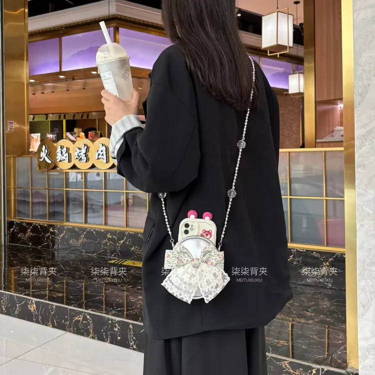 【手机背夹-不含壳】碎花蝴蝶结圆包手机背夹时尚潮流通用型号