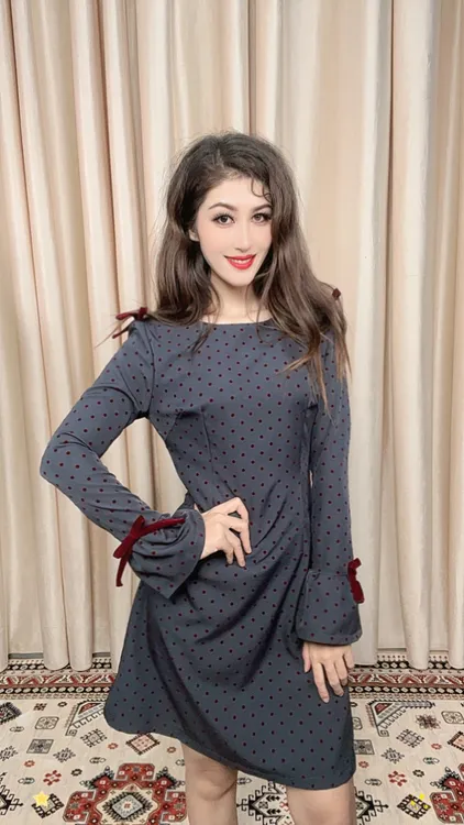 娃娃领套头款秋冬圆领通勤连衣裙长袖秋季时尚打底