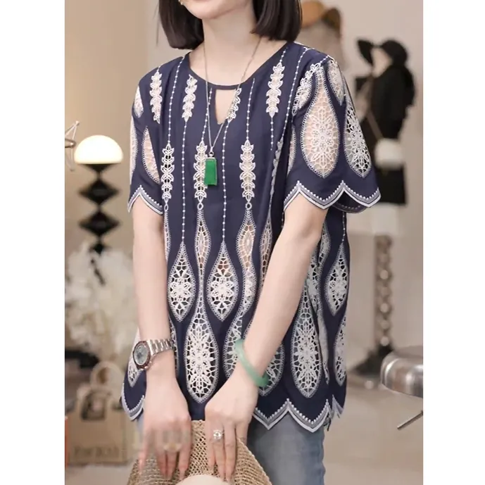 夏日度假巴黎风提花刺绣镂空短袖上衣2025夏季新款重工设计感小衫