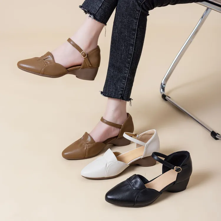 夏季浅口中空凉鞋女粗跟软底尖头一字带凉鞋坡跟防滑英伦风